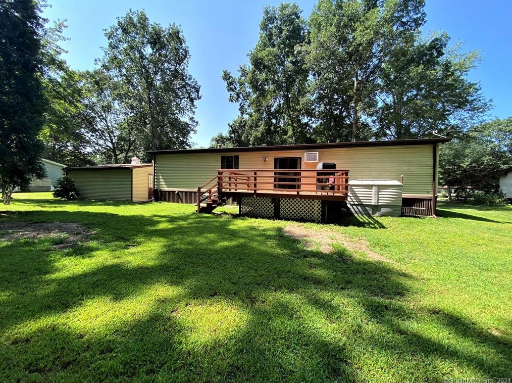 74 Colchester Cmns, Colchester, CT 06415-2138