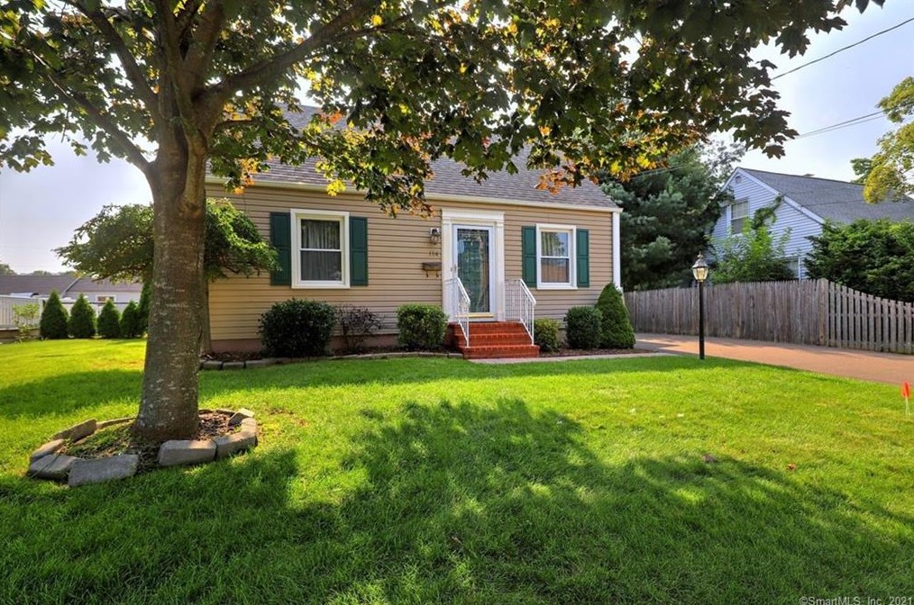 114 Shawmut Ave, North Haven, CT 06473