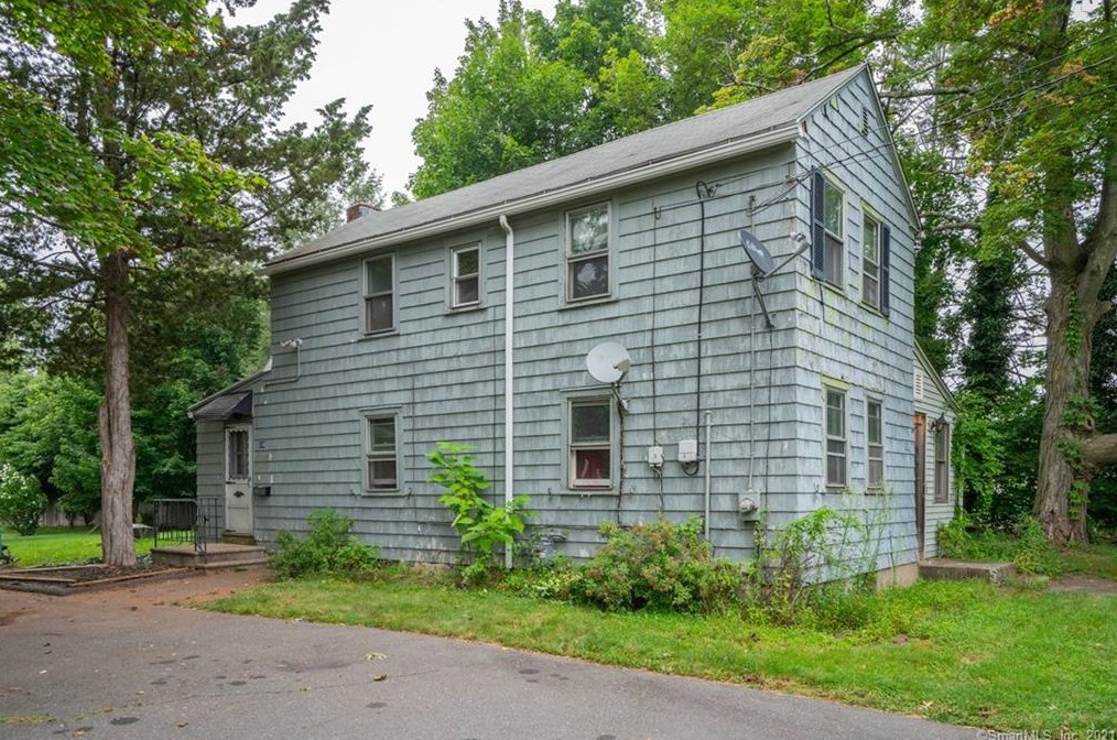 118 Stoddard Ave, Hartford, CT 06111 exterior