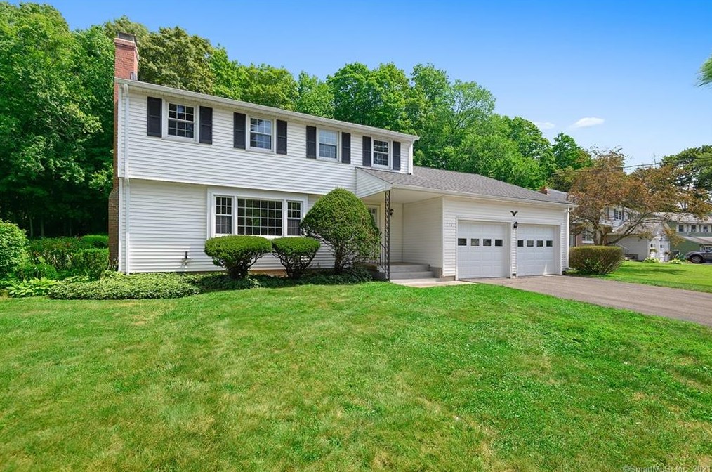 16 Still Ln, Hartford, CT 06117-1214