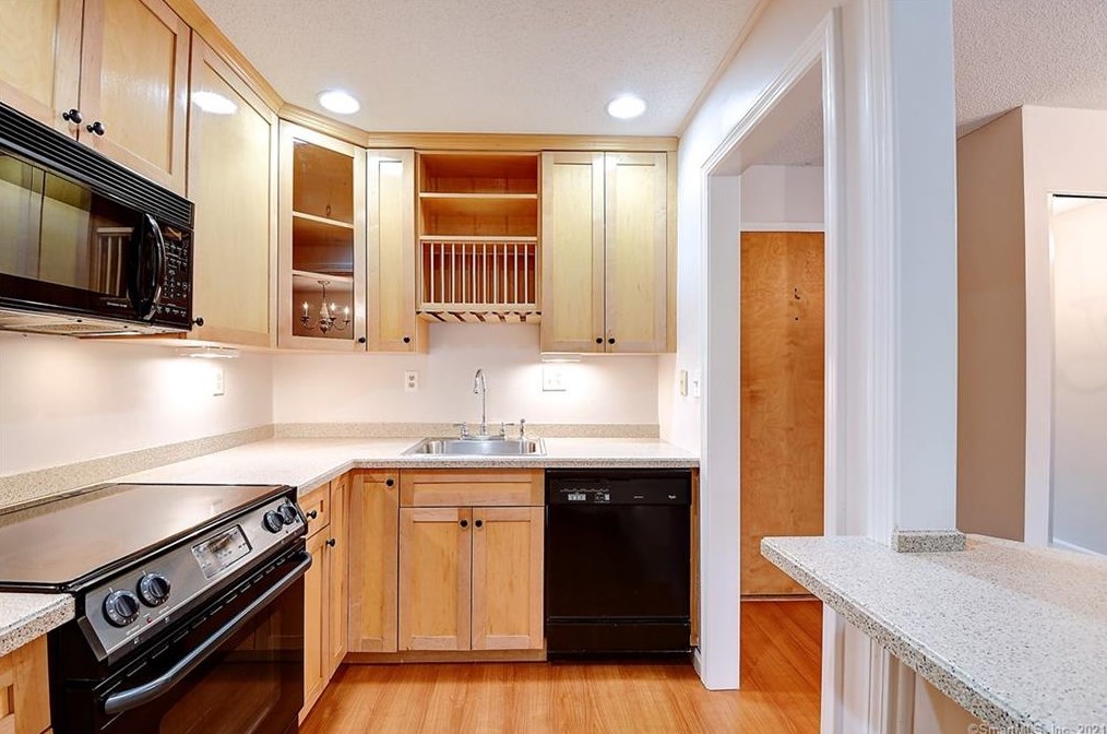 64 Oxbow Dr #c4, Glastonbury, CT 06033