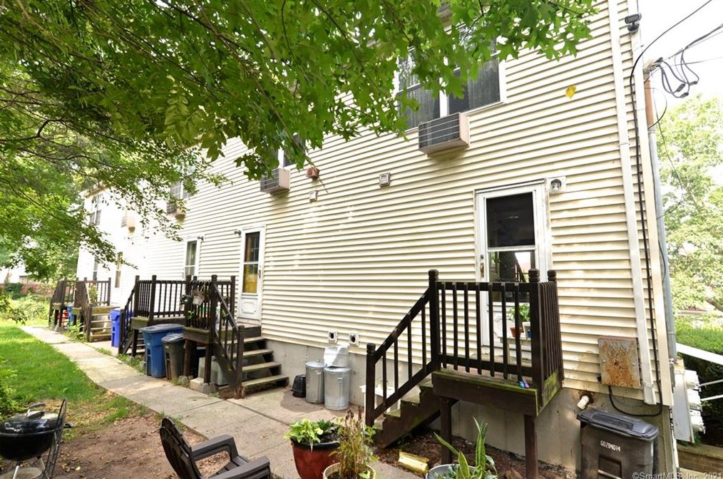 115 Grand Ave, New Haven CT  06513-3900 exterior