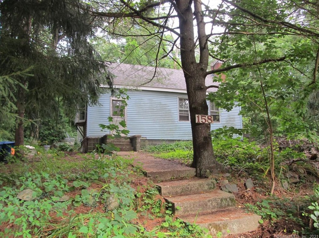 158 Oil Mill Rd, Waterford, CT 06385