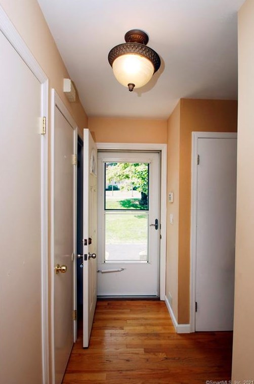 8 Monika Ln #8, Brookfield Center, CT 06804