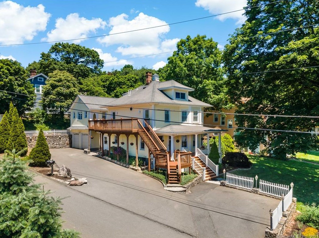 446 New Haven Ave #2, Derby, CT 06418