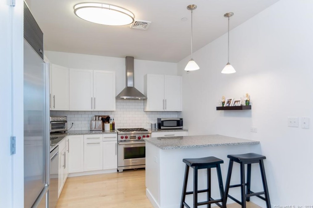 1515 Summer St #502, Stamford, CT 06905