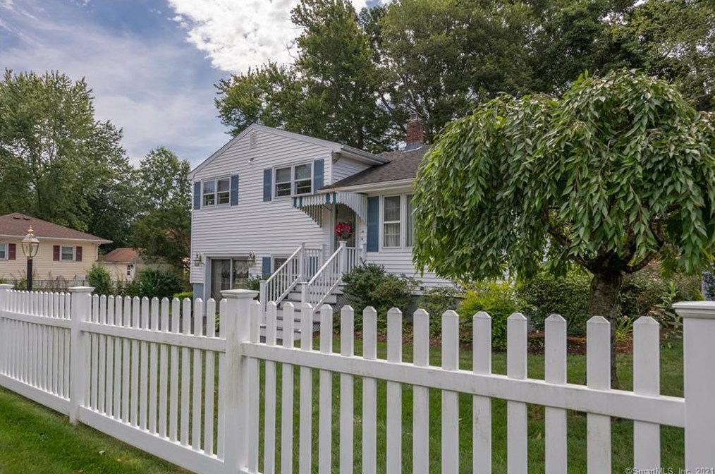 20 Austin Ave, New Haven, CT 06512 exterior