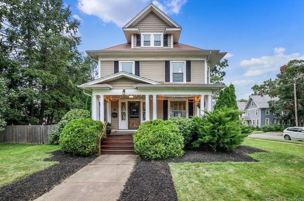 96 Bloomfield Ave, Windsor, CT 06095