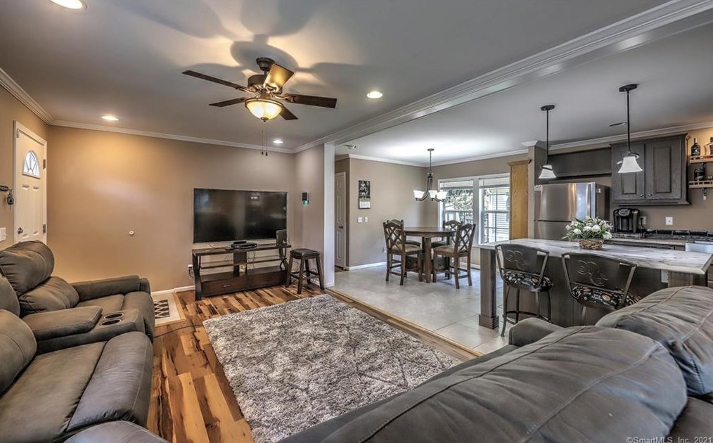 56 Woodland Park, Huntington CT  06484-5347 exterior
