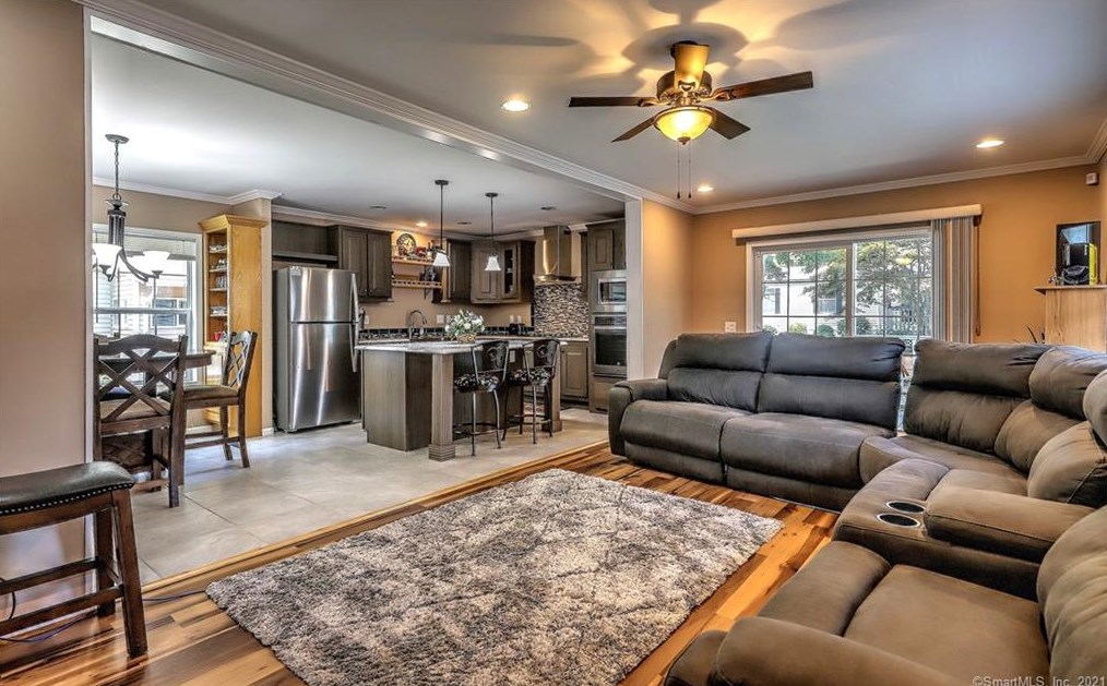 56 Woodland Park, Huntington CT  06484-5347 exterior