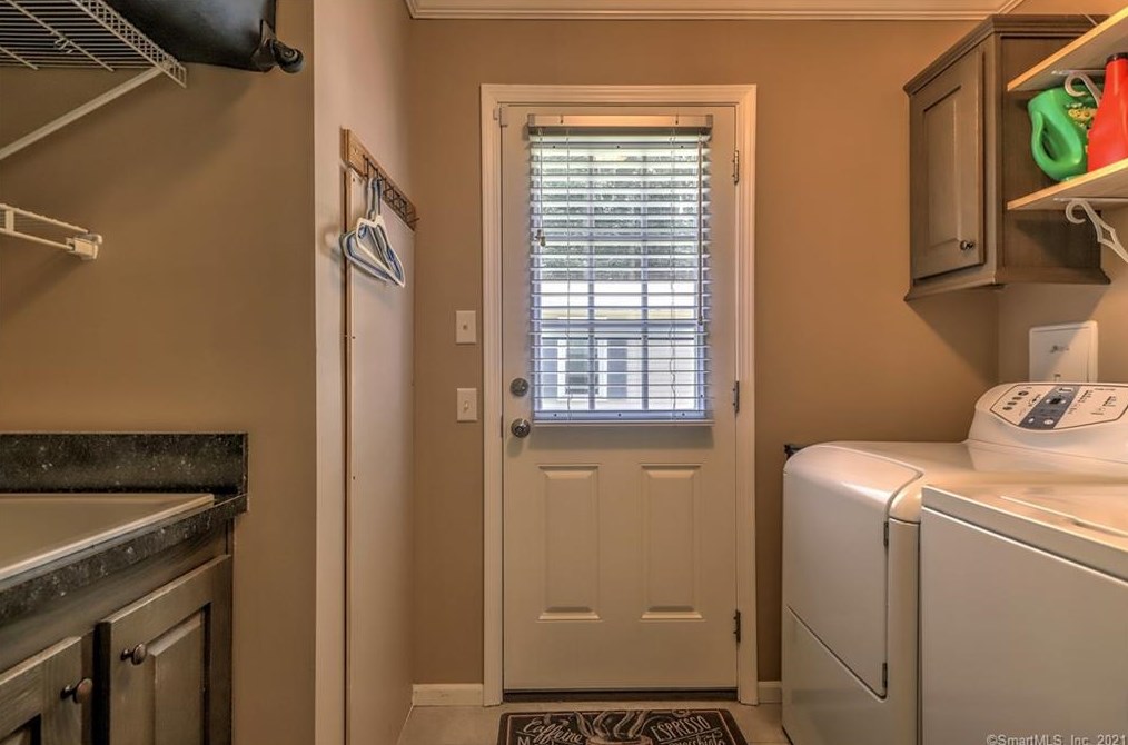 56 Woodland Park, Huntington CT  06484-5347 exterior