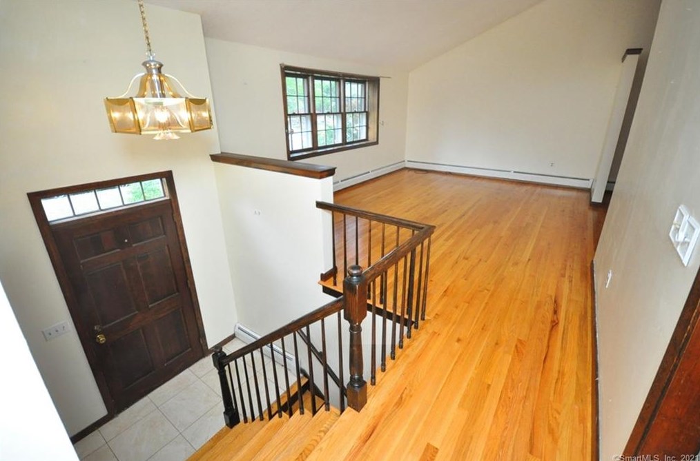 32 Whitney Cir, Windsor, CT 06095