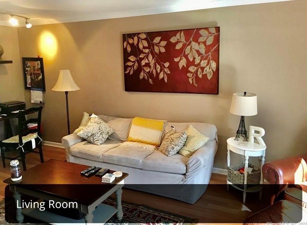 39 Coram Rd #10, Huntington, CT 06484