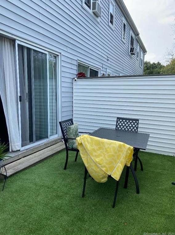 14 Scuppo Rd, Danbury CT  06811-5262 exterior