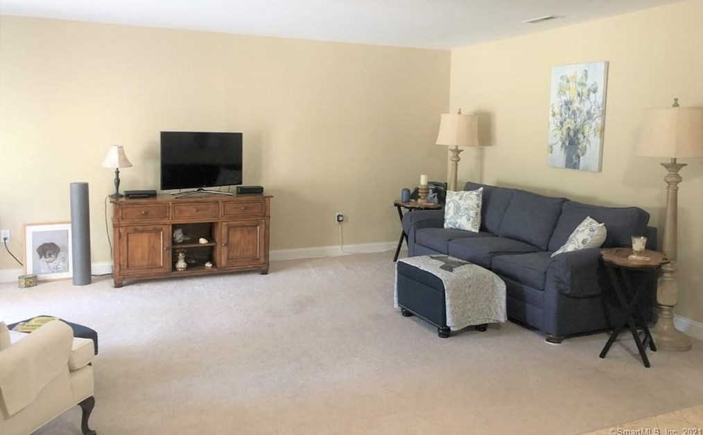 8 Cottonwood Ln #8, Ridgefield, CT 06877