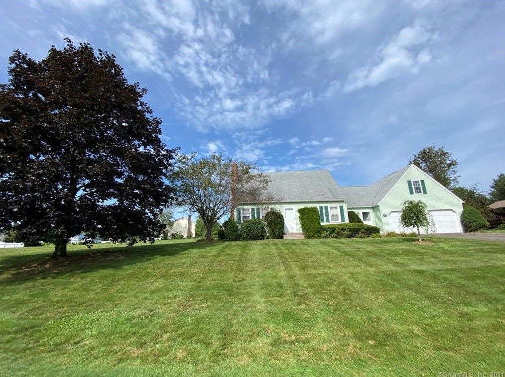 311 Quail Run Rd, Suffield, CT 06078
