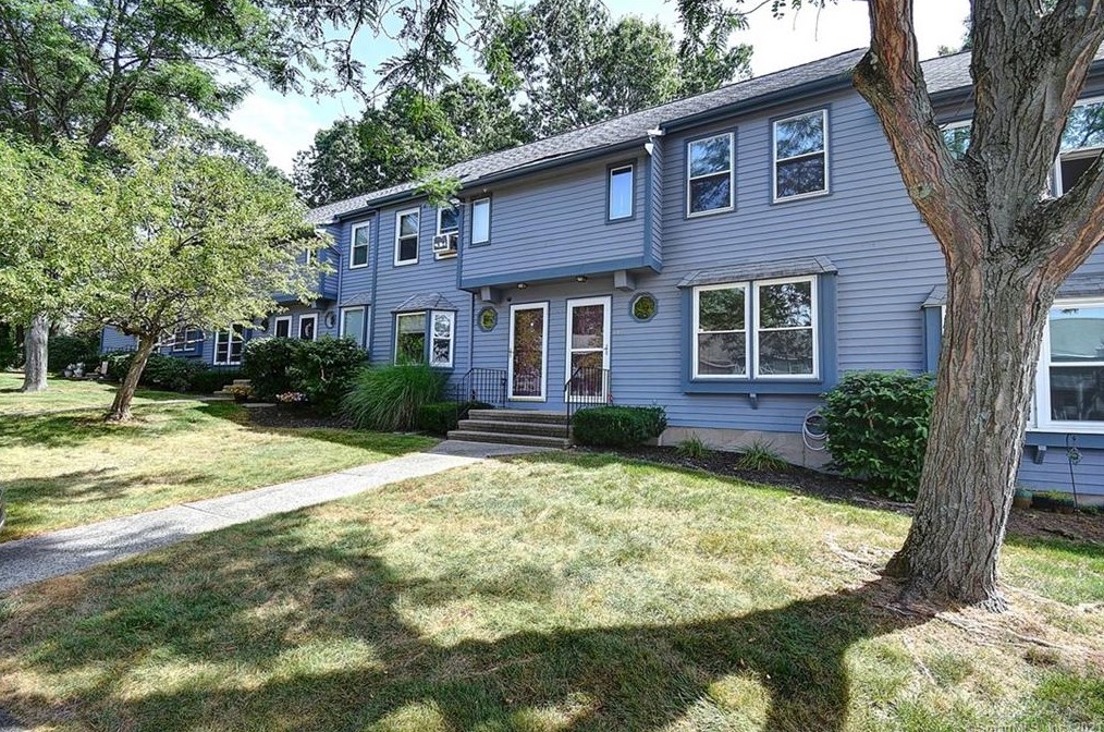 1 Abbott Rd #137, Ellington, CT 06029