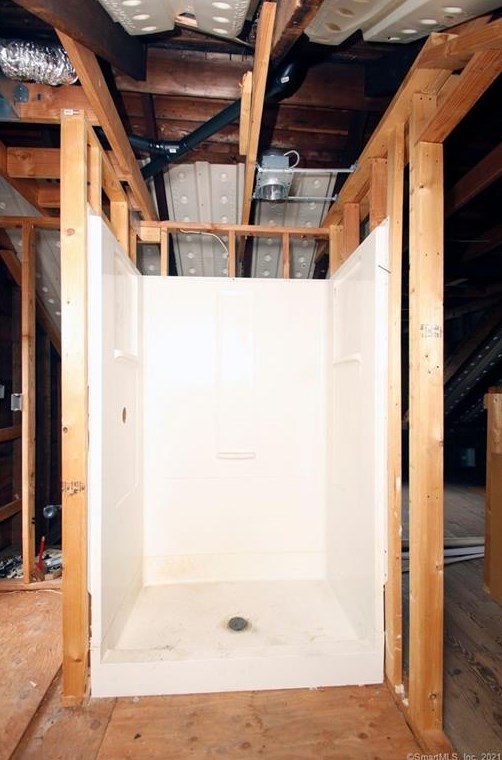 74 Oak St, Meriden CT 06450-5820 exterior