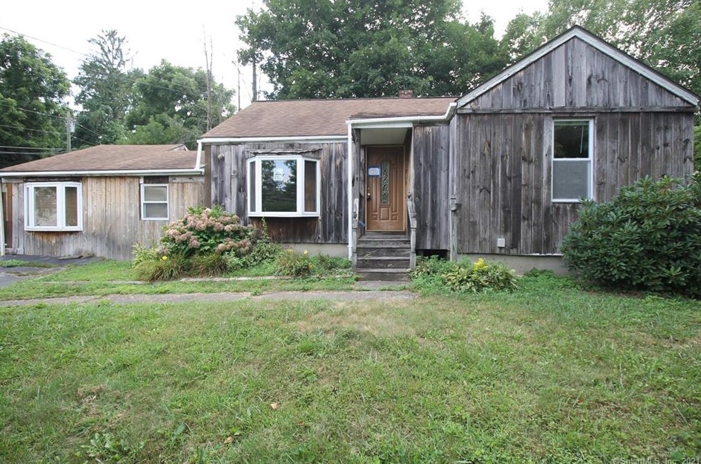 137 Grassy Plain St, Bethel, CT 06801