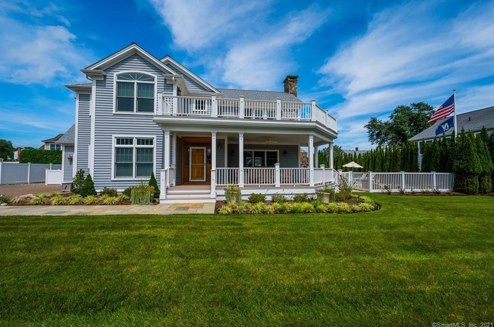 11 Sea View Ave, Niantic, CT 06357