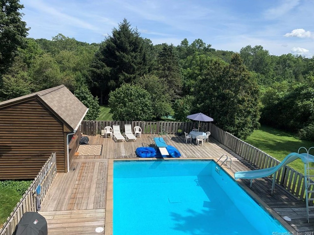 460 Main St, Middlefield, CT 06455