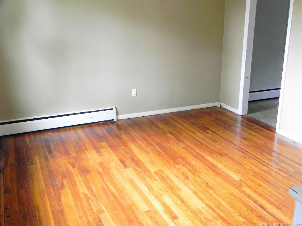 18 Dover St #1, Norwalk, CT 06850