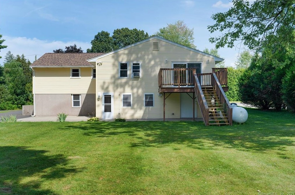 28 Mcdowell Rd, Middletown, CT 06457