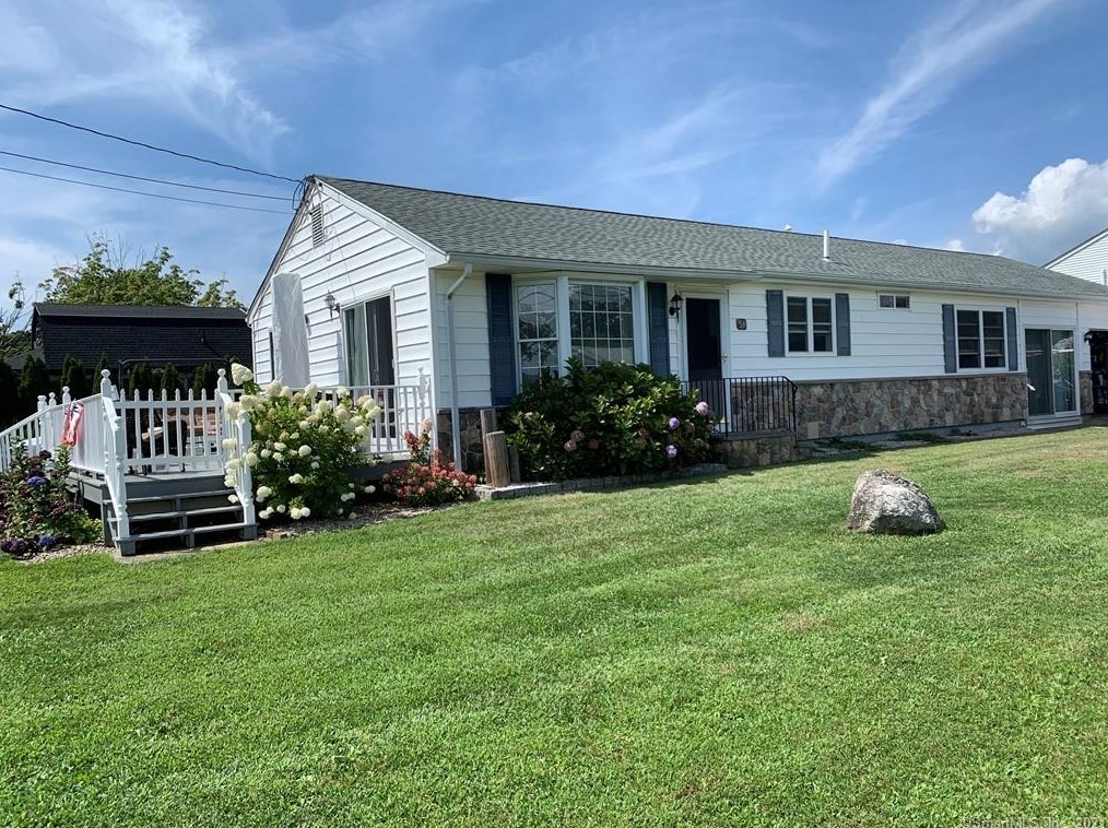 53 Biscayne Blvd, Lyme, CT 06371