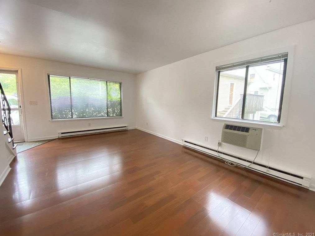 703 Hope St #1, Stamford, CT 06907