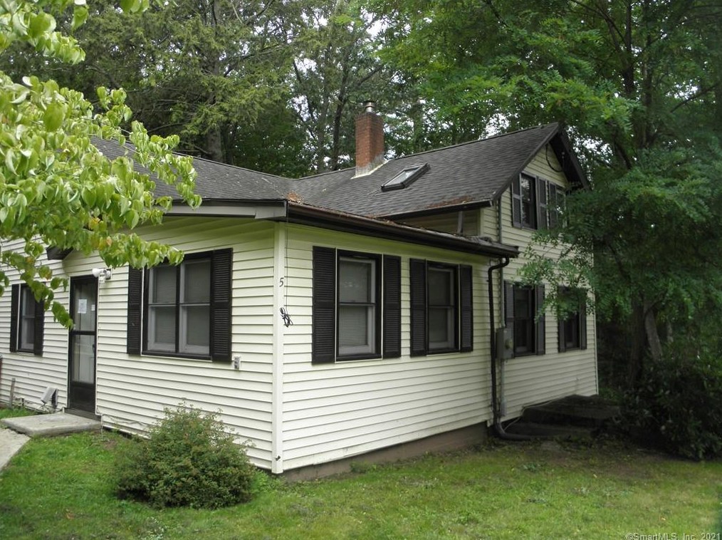 5 Dobson Rd, Vernon, CT 06066-5429