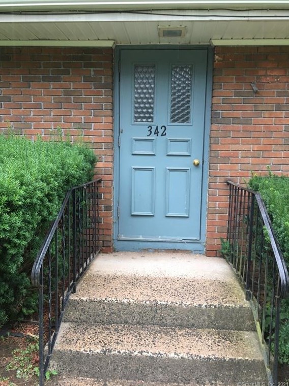342 Dunfey Ln #b, Windsor, CT 06095
