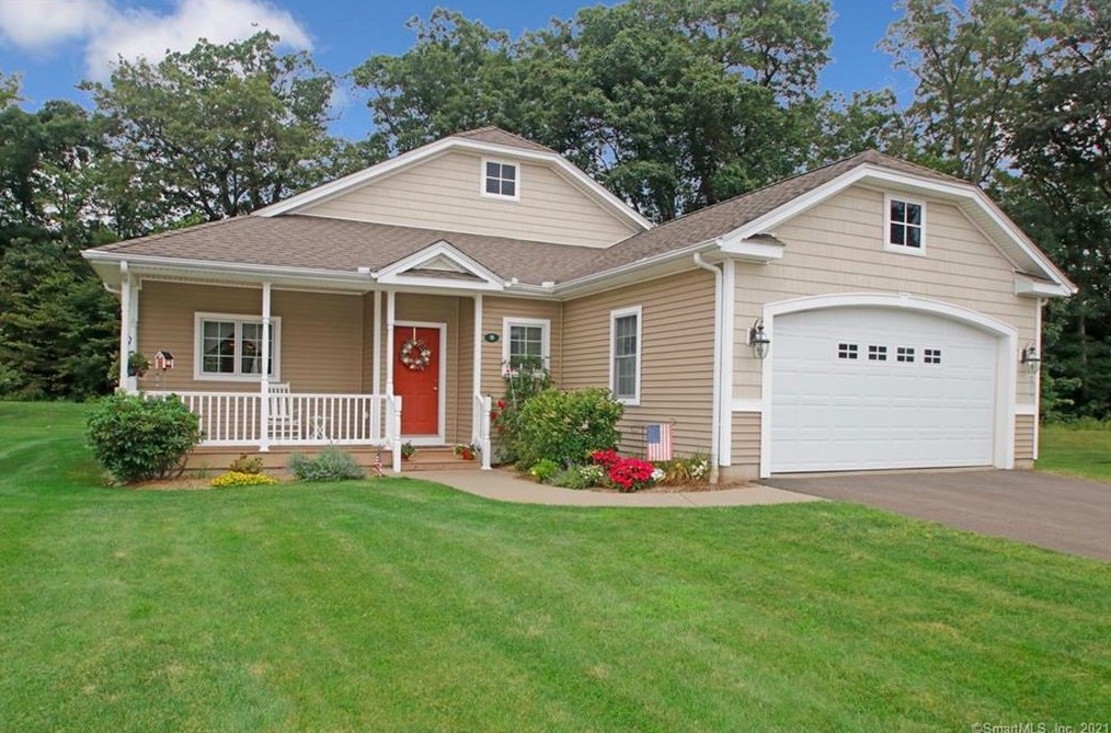 9 Hunters Ridge #9, Granby, CT 06035