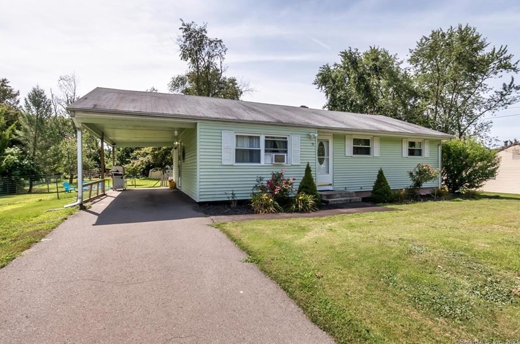 79 Robert Dr, Wapping, CT 06074