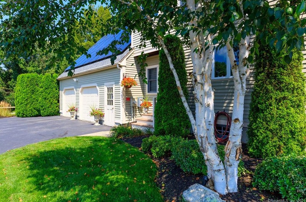20 Anderson Rd, Pomfret Center, CT 06259