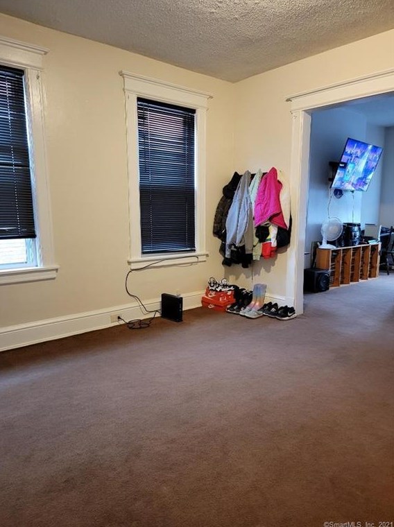 117 Preston St, Hartford CT 06114-2542 exterior