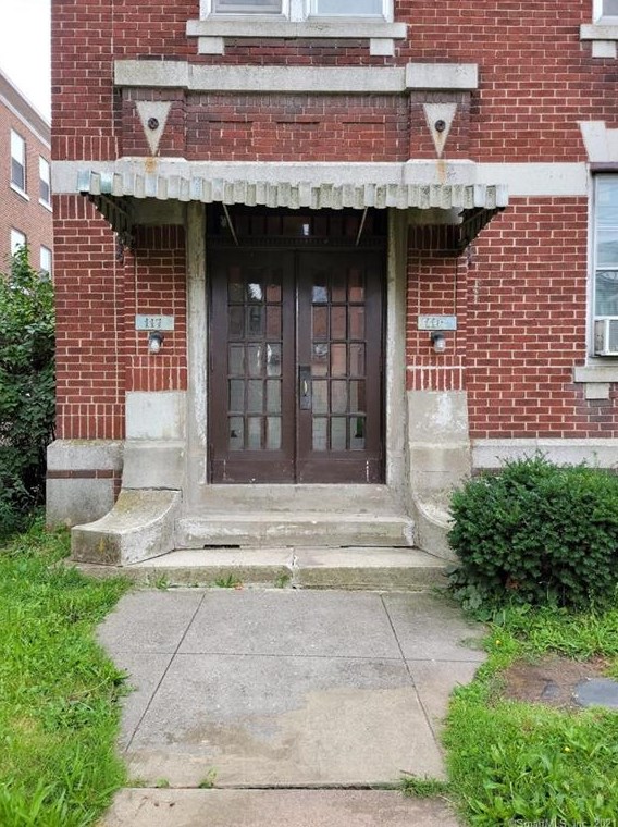 117 Preston St, Hartford, CT 06114-2542