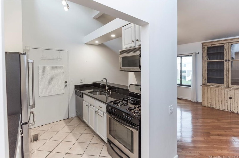 21 Olcott Way #21, Ridgefield, CT 06877