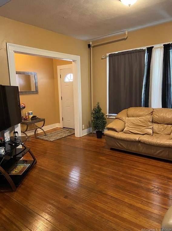 120 Wilcox Ave, Meriden CT  06451-2039 exterior