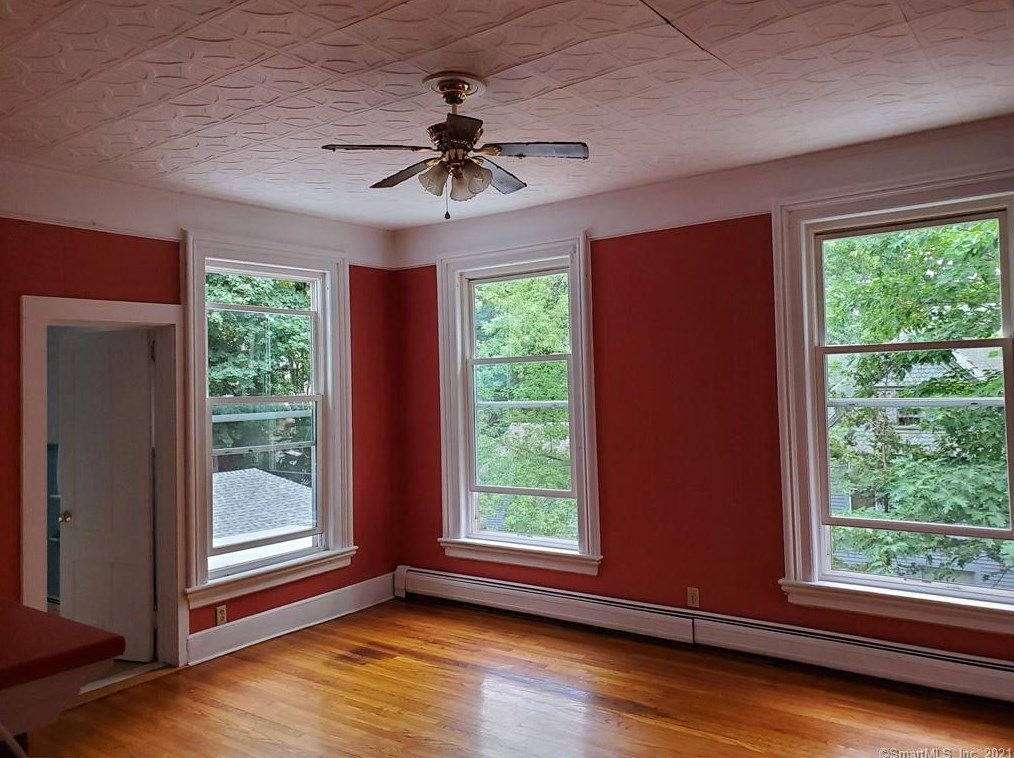 68 Pleasant St Apt 2w, Meriden, CT