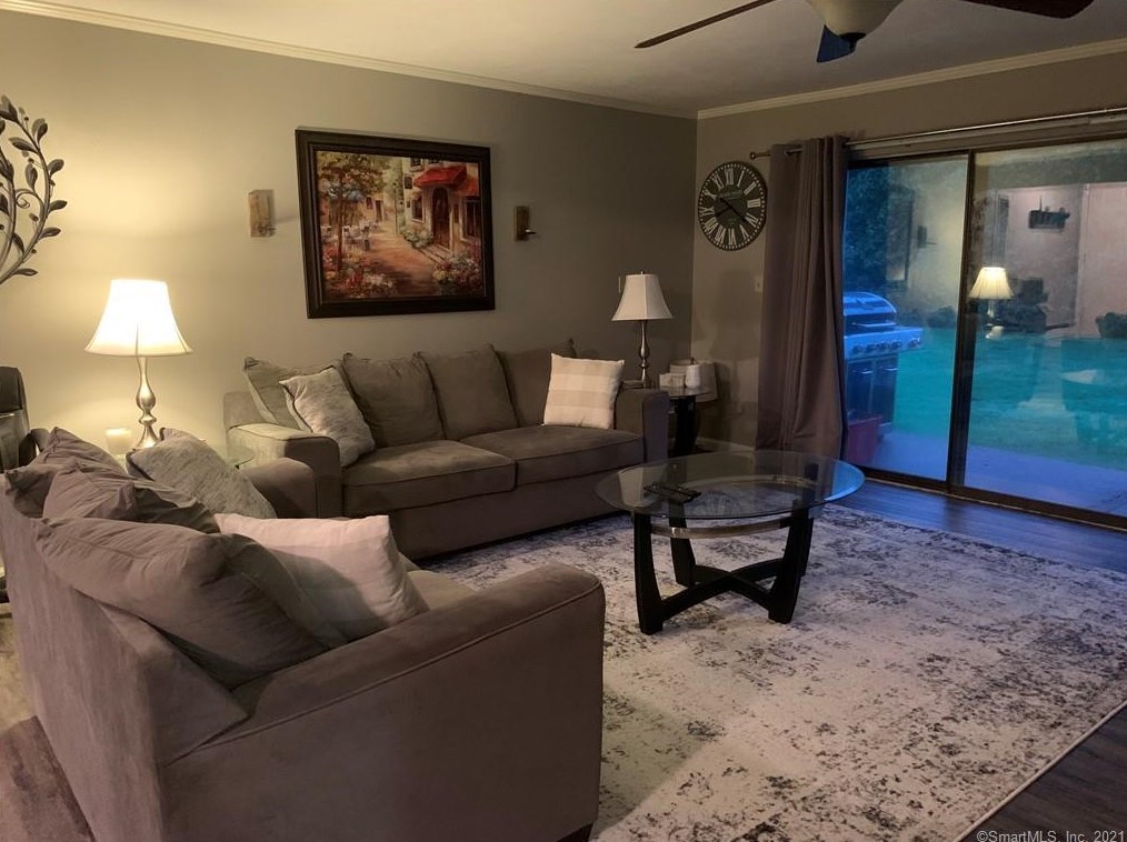 129 Candlewood Dr Unit 129, Wapping, CT