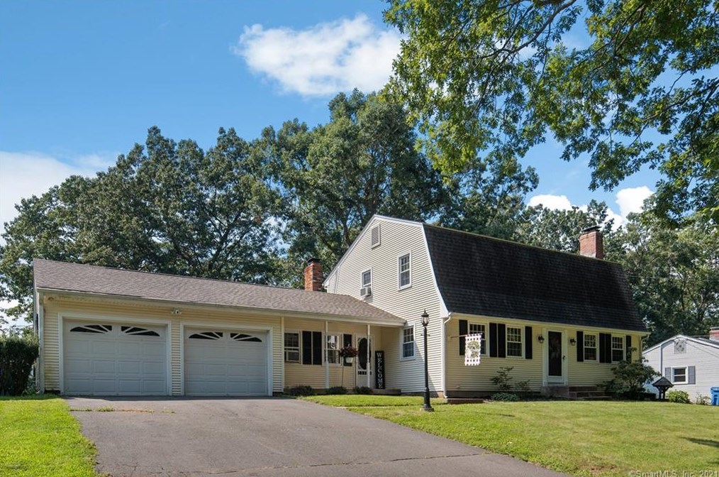 30 Ralph Rd, Manchester, CT 06040