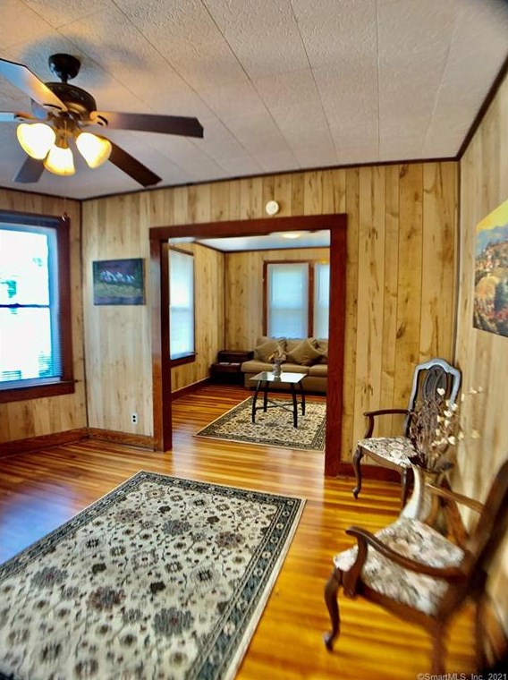 21 Richard St, New Britain, CT 06053