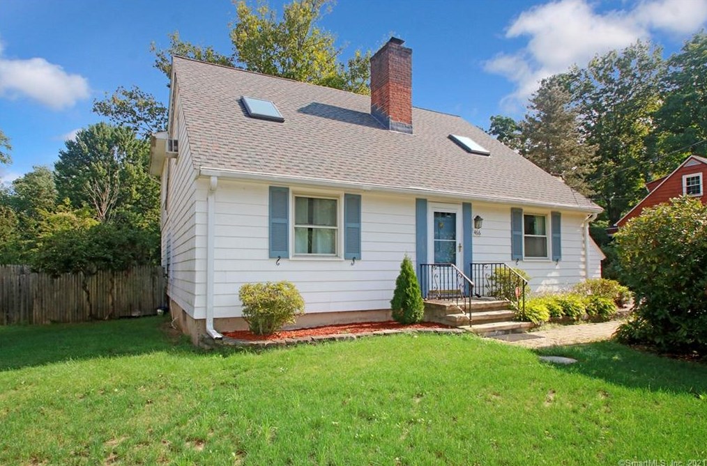 466 Skiff St, North Haven, CT 06473