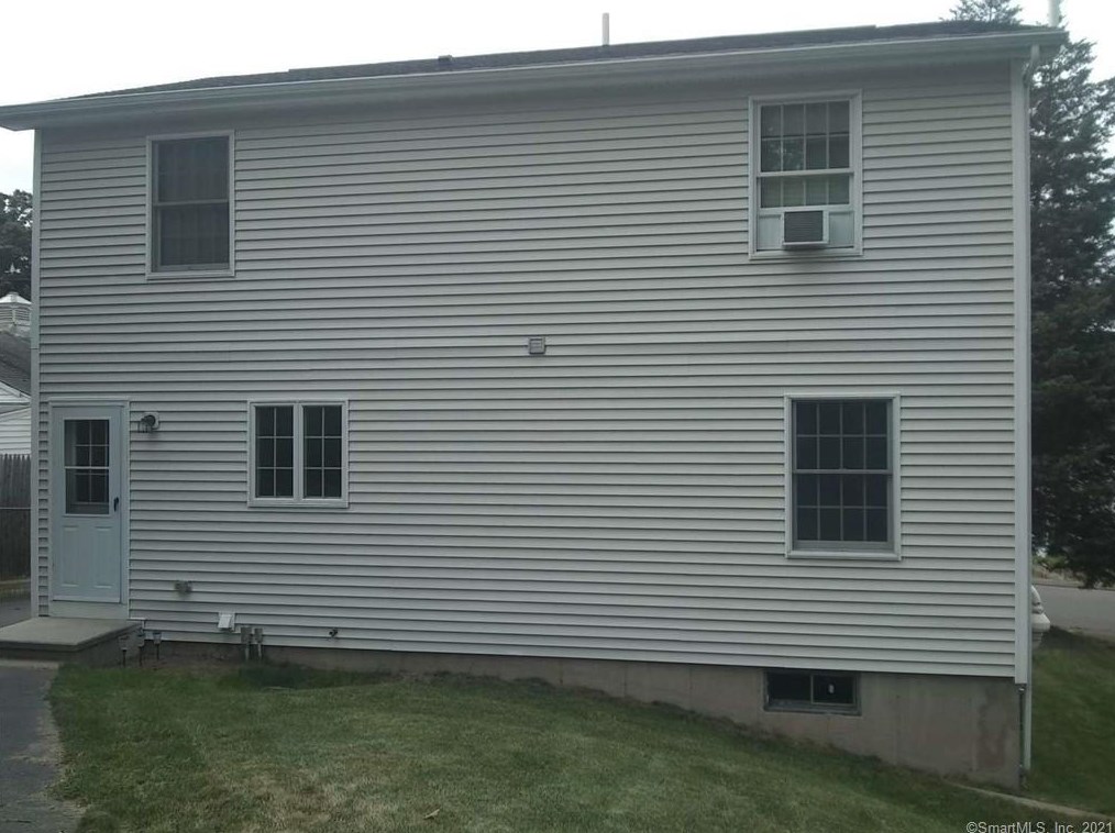 24 Warner Ave, Middletown, CT 06457