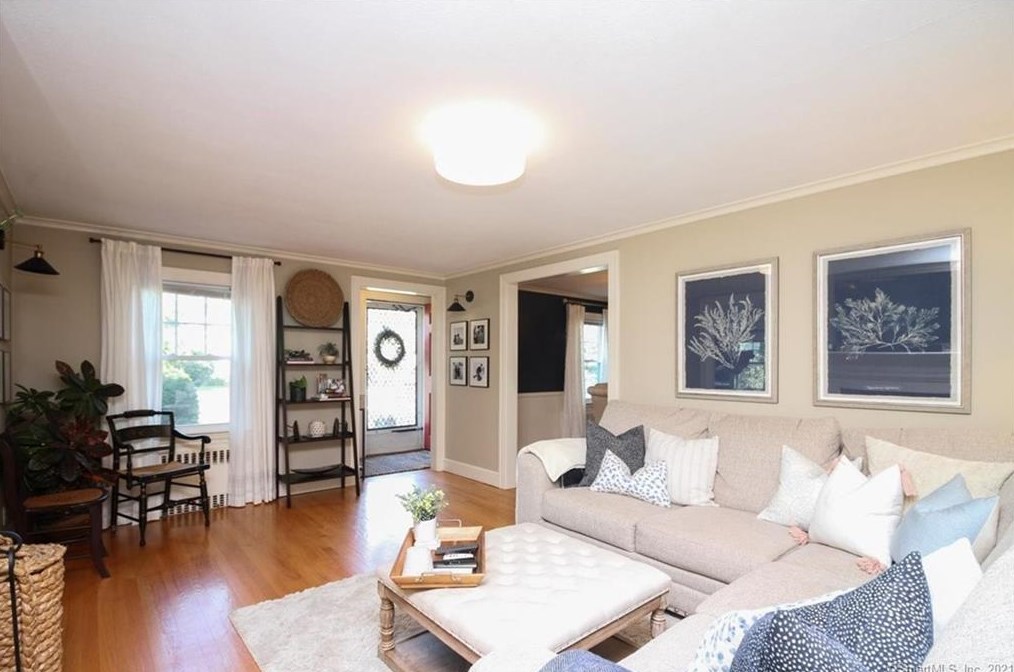 16 Auburn Rd, Hartford CT  06119-1301 exterior