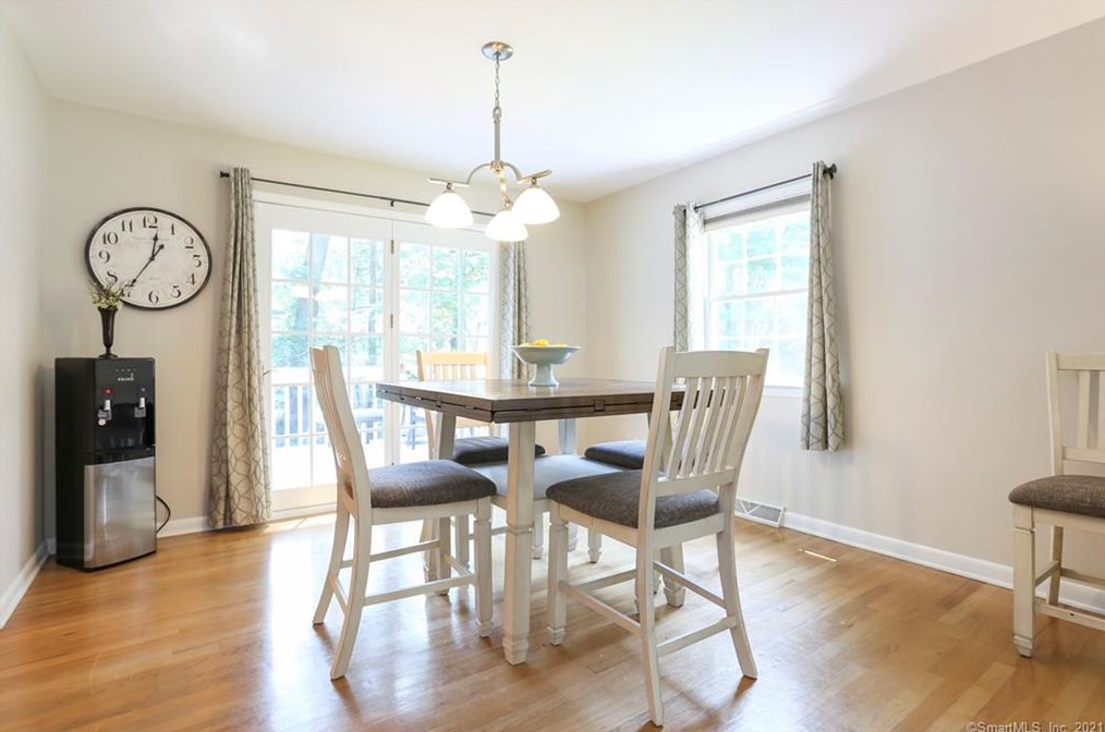 17 Birch Rise Dr, Newtown CT  06470-2005 exterior