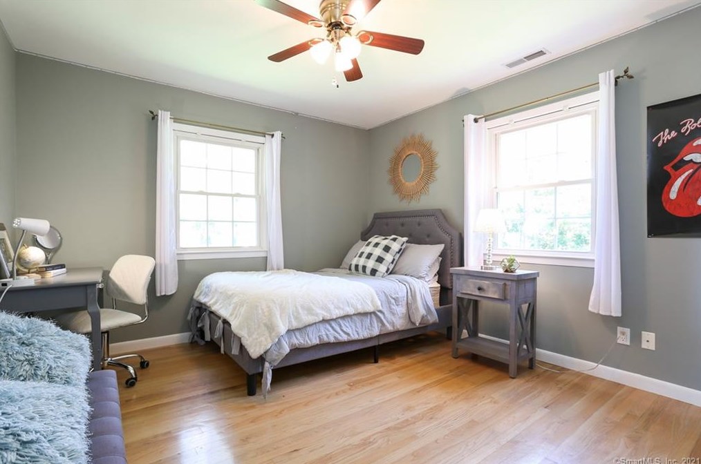 17 Birch Rise Dr, Newtown CT  06470-2005 exterior