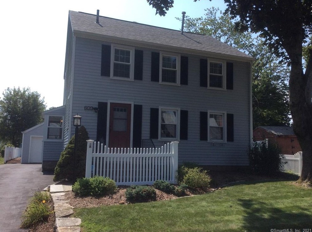 286 Cooper Hill St, Manchester, CT 06040