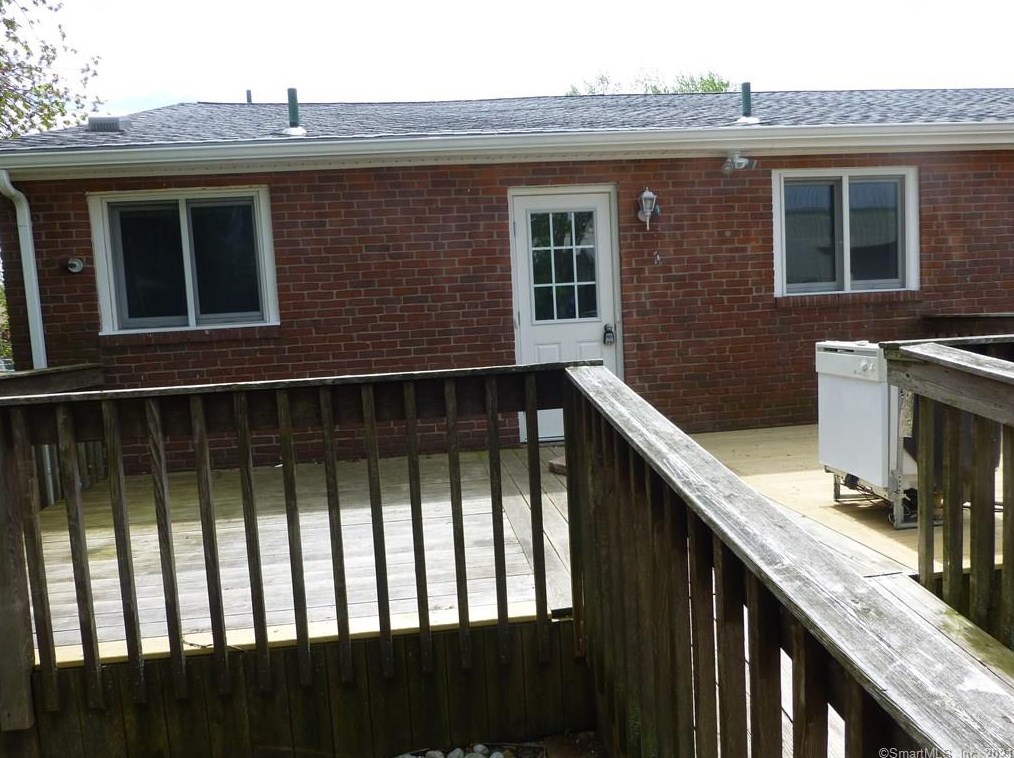 174 Pomeroy Ave, Meriden, CT 06450