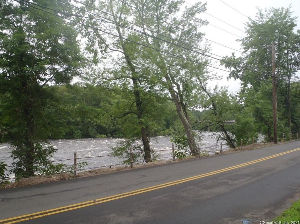 41-49 River St, Windsor CT  06095-1362 exterior